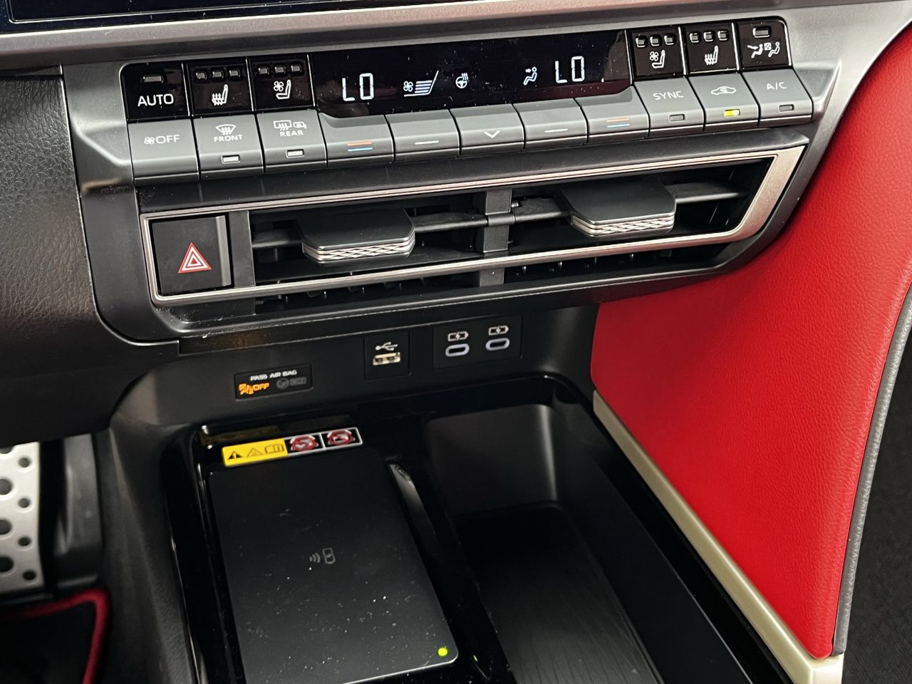 2026 Toyota Camry XSE - Photo 18
