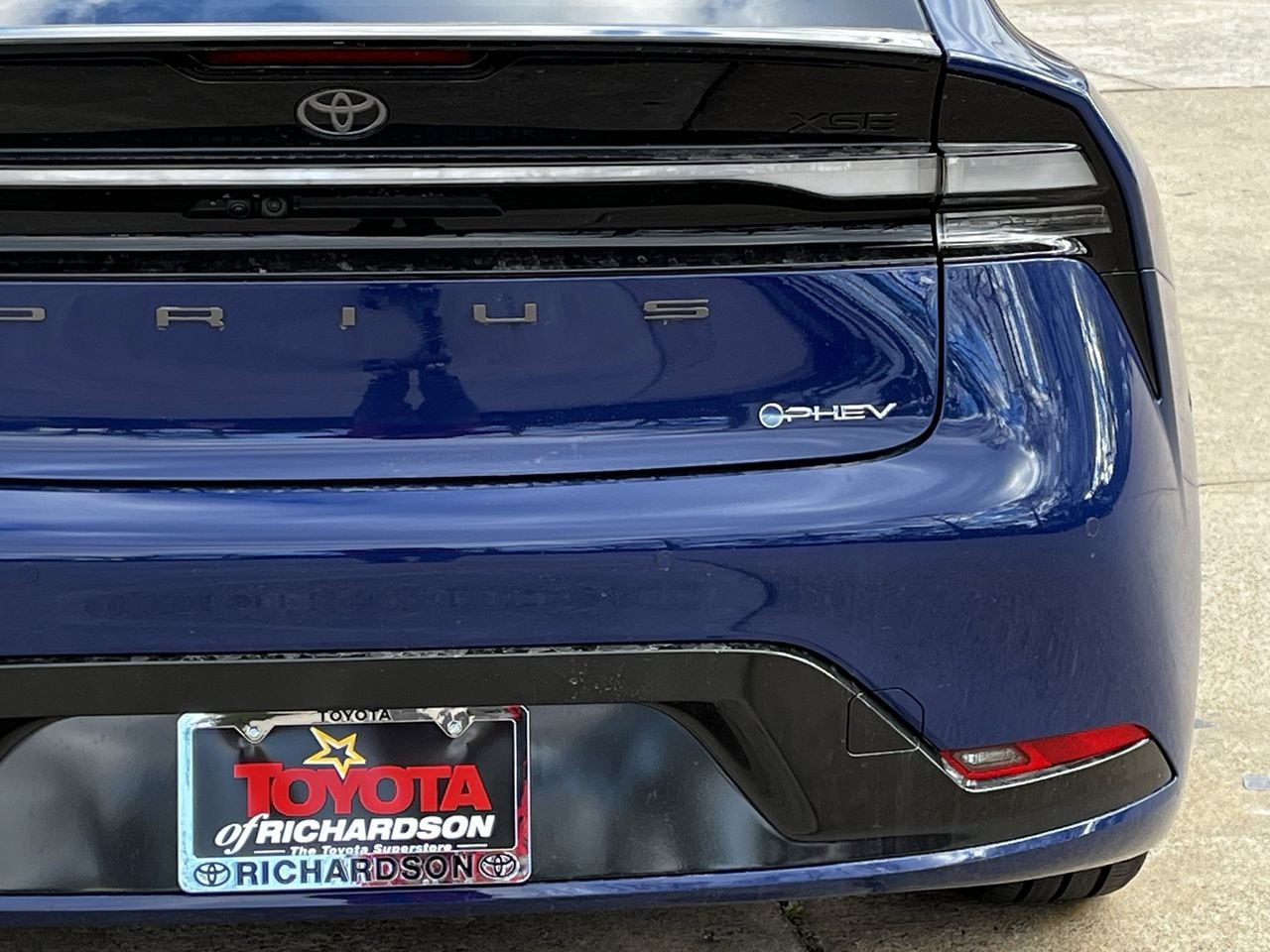 2026 Toyota Prius Plug-in Hybrid XSE Premium - Photo 6