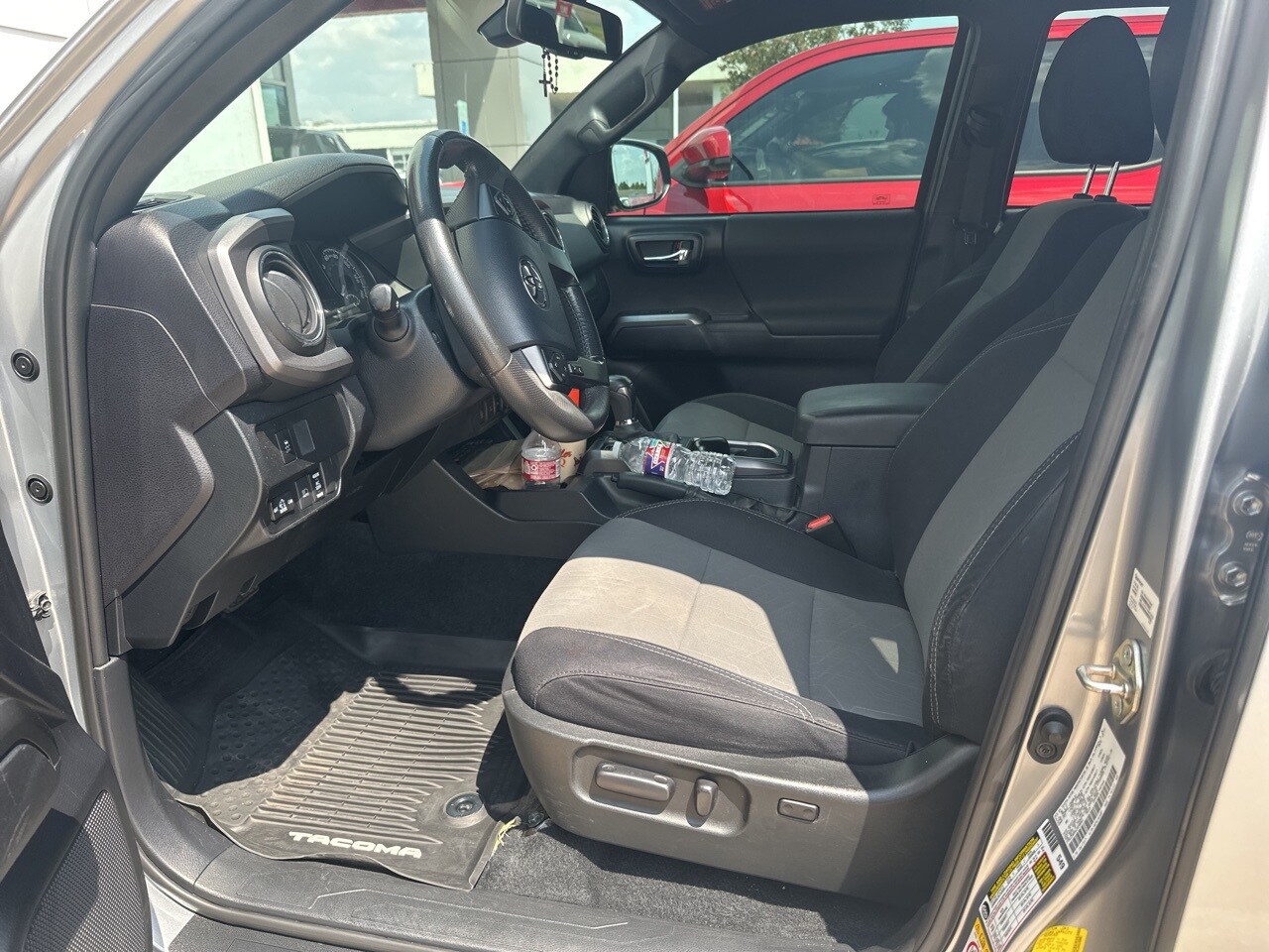 2020 Toyota Tacoma TRD Sport V6 photo 3