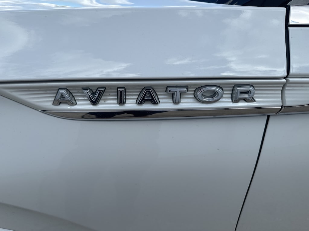 Used 2021 Lincoln Aviator Reserve w/Panoramic Vista Roof/22-in Black Alloy SUV