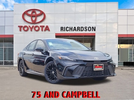 2025 Toyota Camry SE Sedan