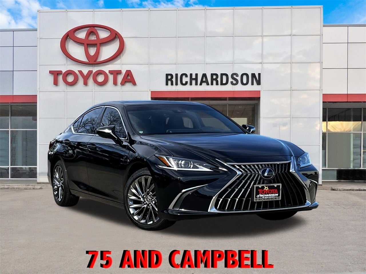 2024 Lexus ES Base's photo