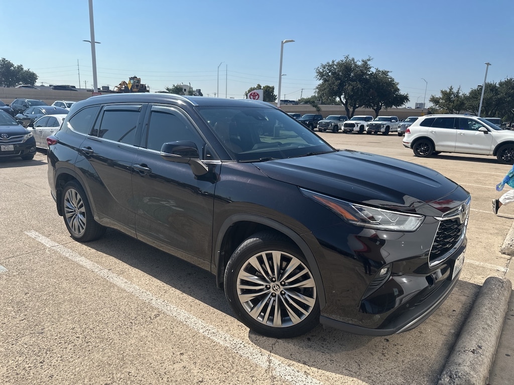 Used 2022 Toyota Highlander Platinum w/Nav/Pano-Roof/Lthr/HUD SUV