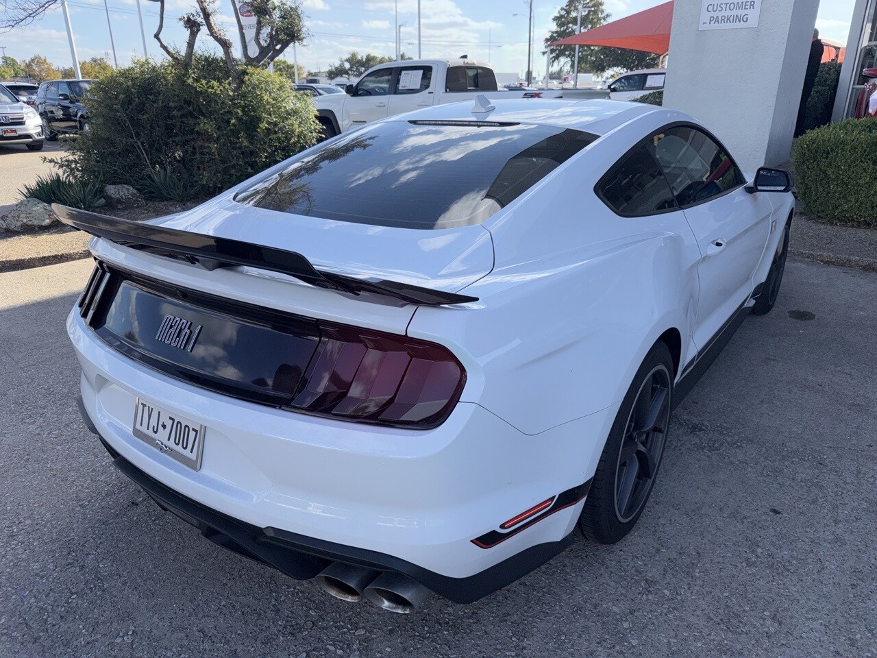 2022 Ford Mustang Mach 1 photo 3