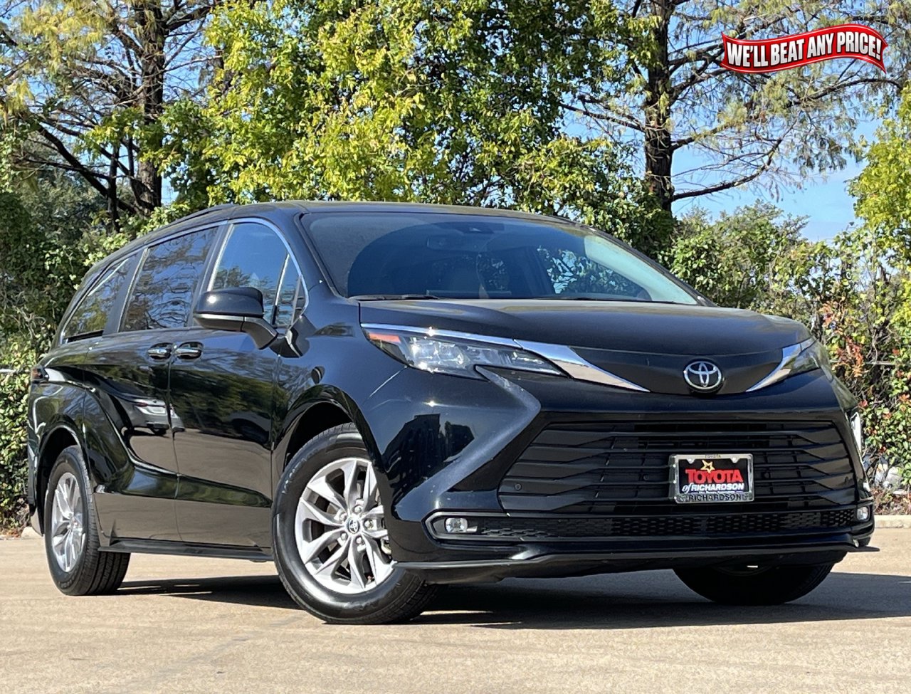  2026 Toyota Sienna XLE 8-Passenger FWD   
