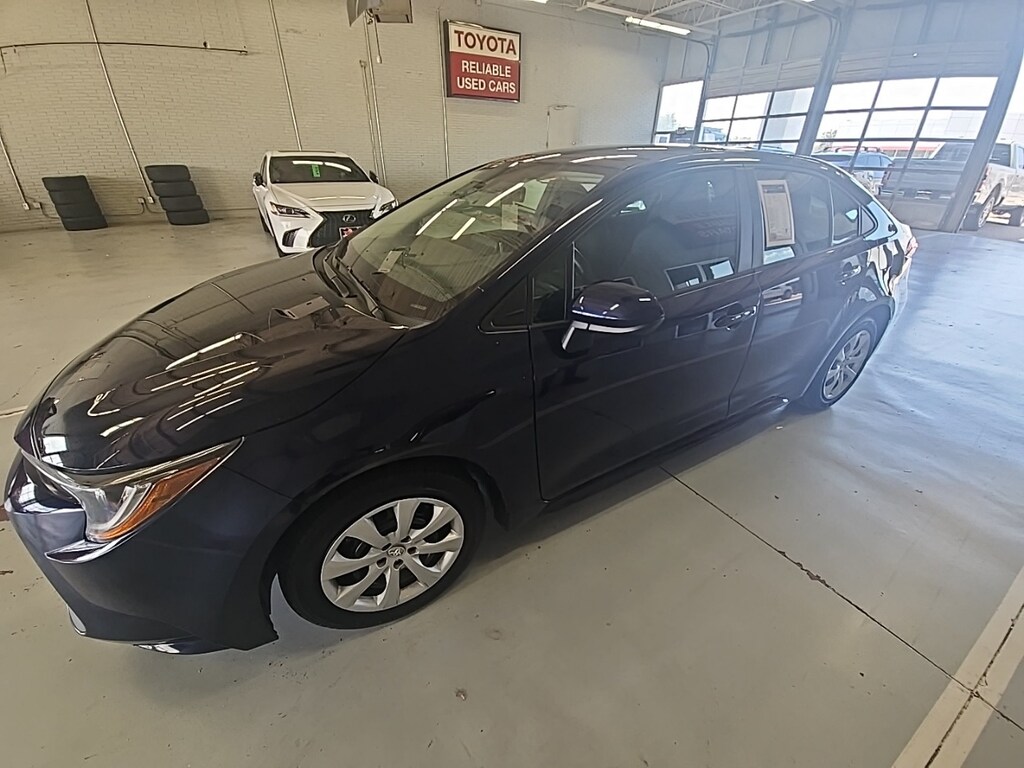 Used 2021 Toyota Corolla LE w/Exterior Parking Camera Rear Sedan