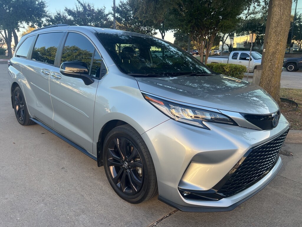 Used 2023 Toyota Sienna XSE 7 Passenger Van Passenger Van