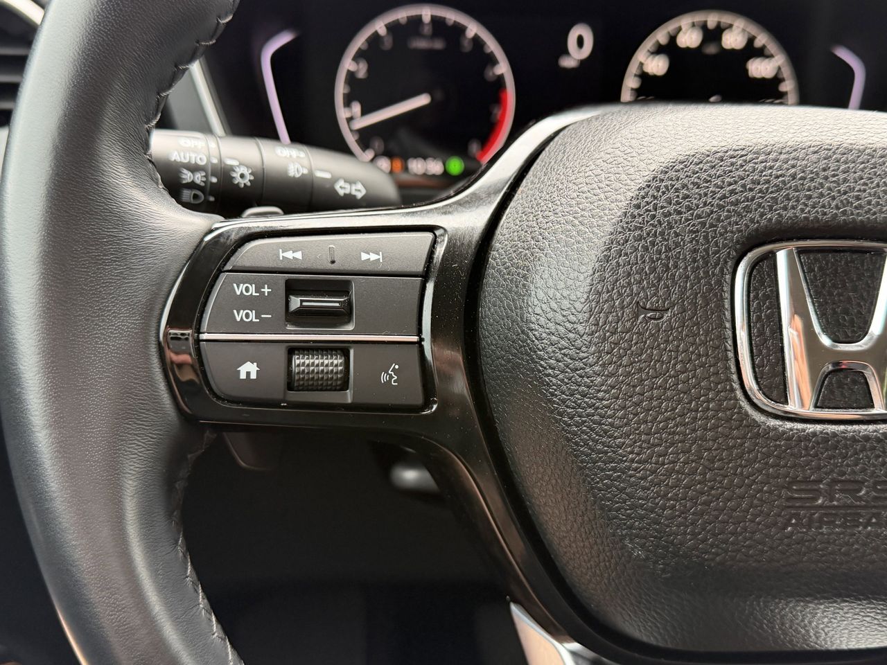 2025 Honda Pilot EX-L - Photo 15