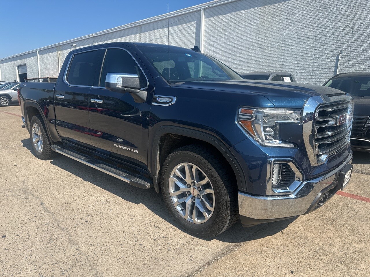 2021 Gmc Sierra 1500 SLT photo 3