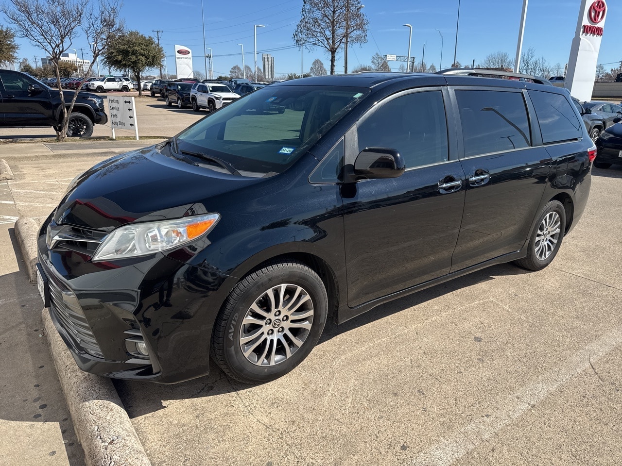 2020 Toyota Sienna XLE Premium