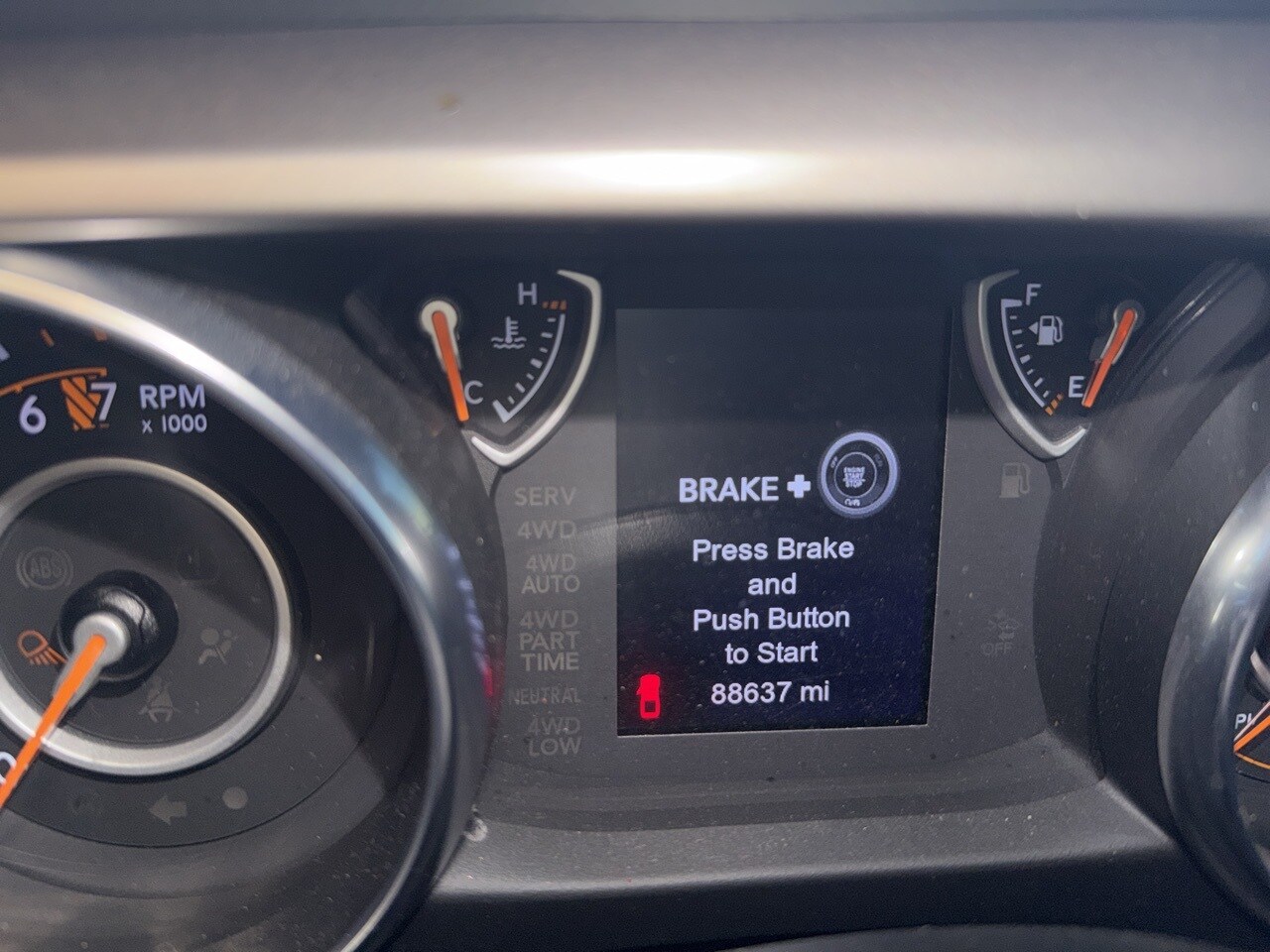 2020 Jeep Gladiator Sport photo 4