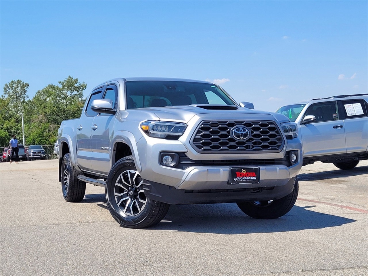 Used 2021 Toyota Tacoma TRD Sport with VIN 5TFAZ5CN5MX095599 for sale in Richardson, TX