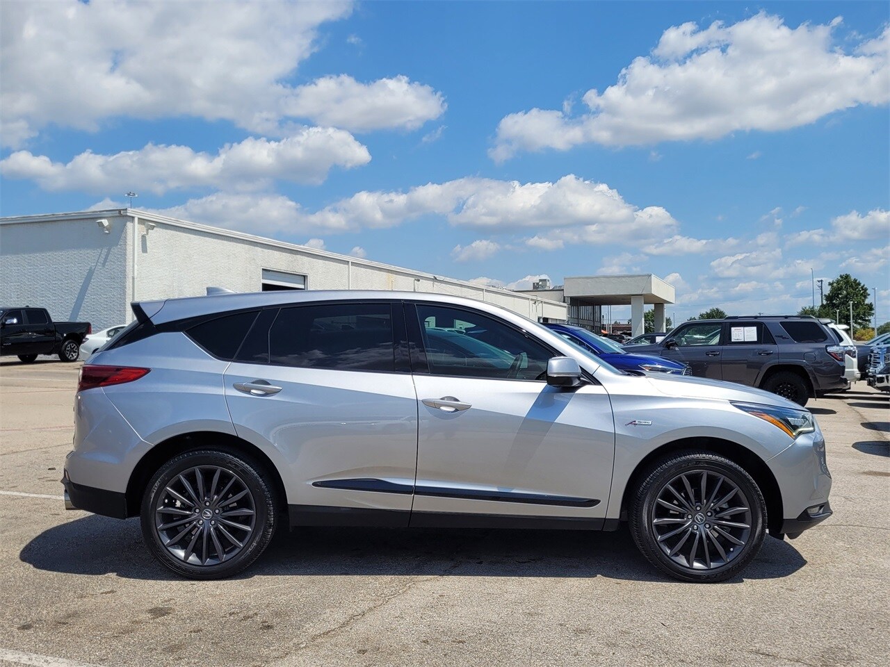 2023 Acura RDX A-Spec Advance photo 3