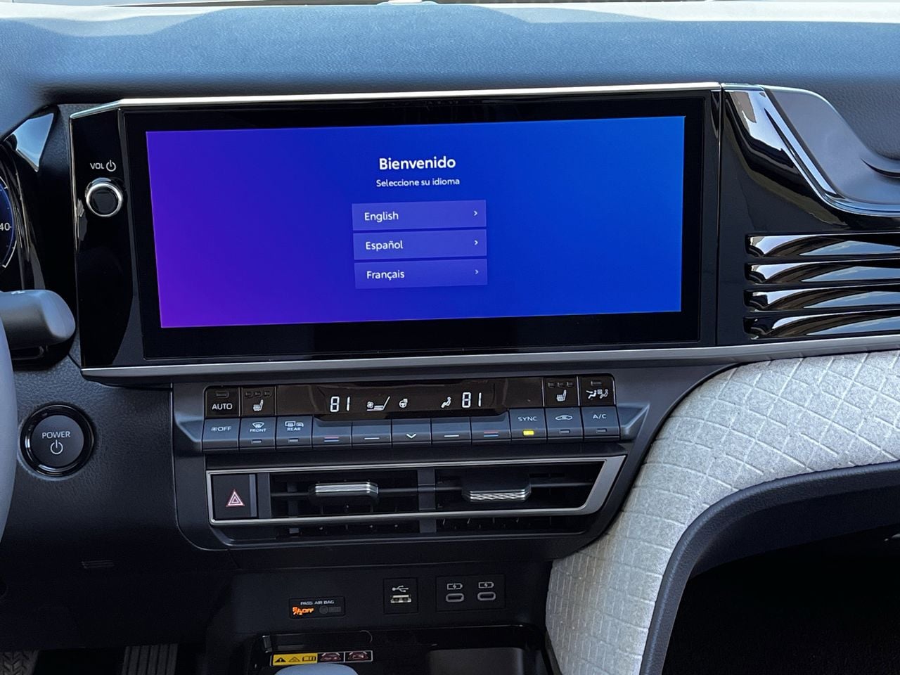 2026 Toyota Camry XLE - Photo 15
