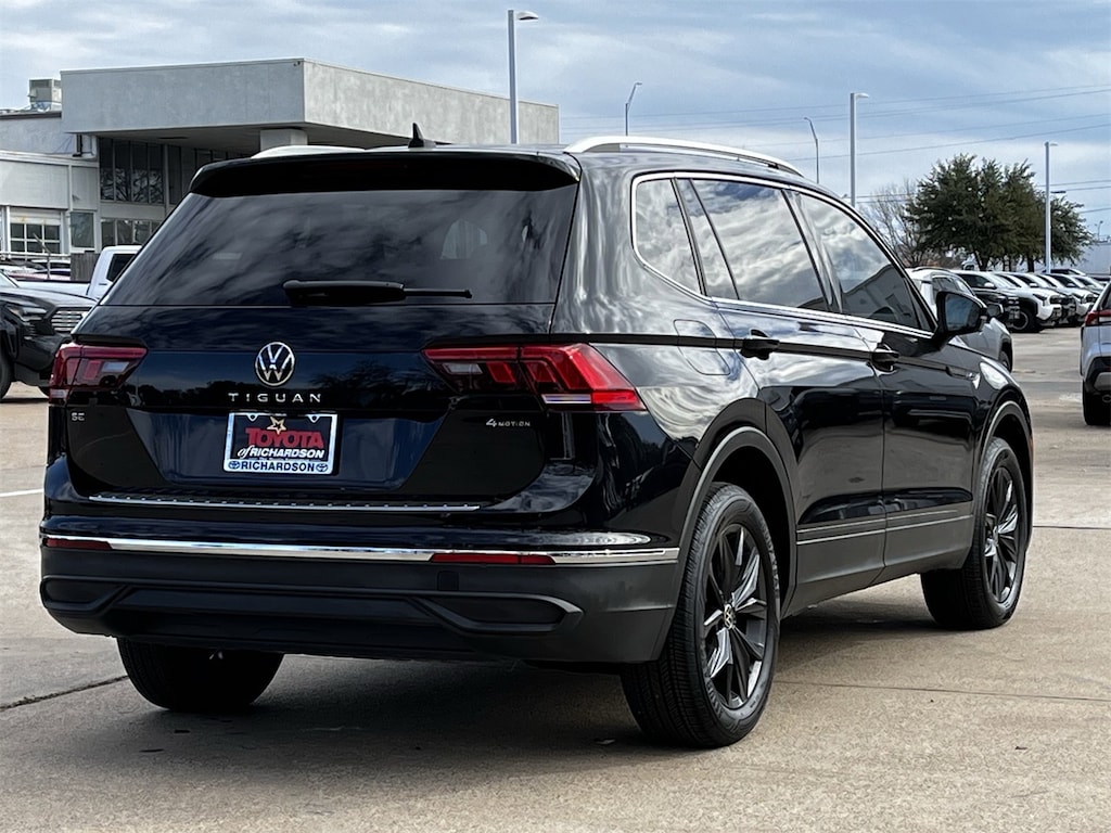 Used 2024 Volkswagen Tiguan 2.0T SE w/Perforated V-Tex Leatherette Seating SUV