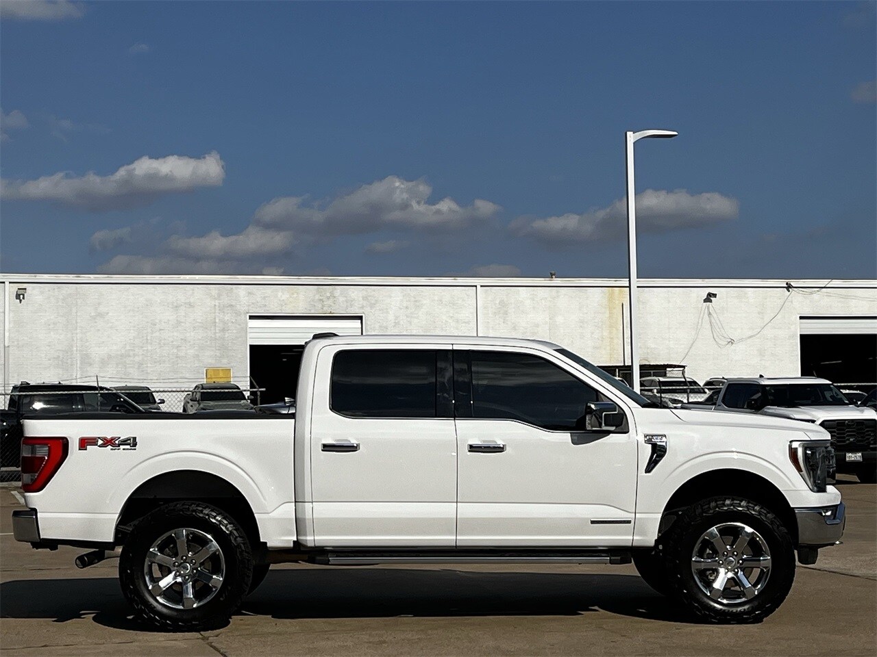 2021 Ford F-150 Lariat FX4 photo 3