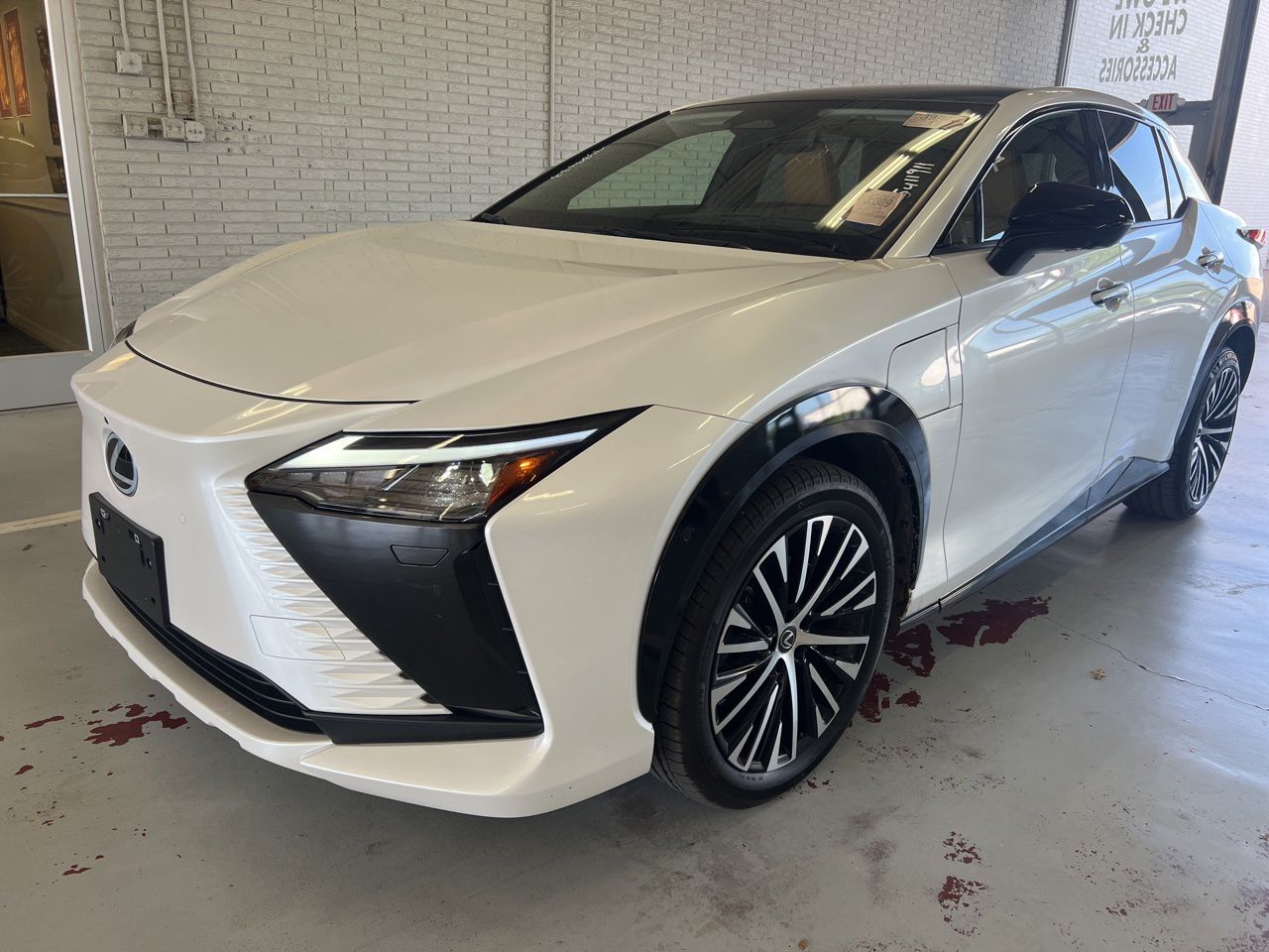 2024 Lexus RZ 450e 450e Premium AWD w/ 20" Wheel's photo