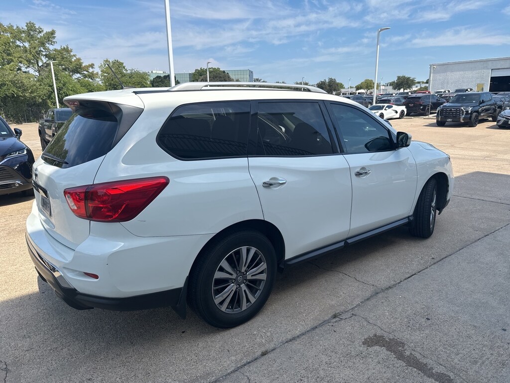 Used 2018 Nissan Pathfinder S w/18-in Machined Alloy w/Med Met Gray SUV