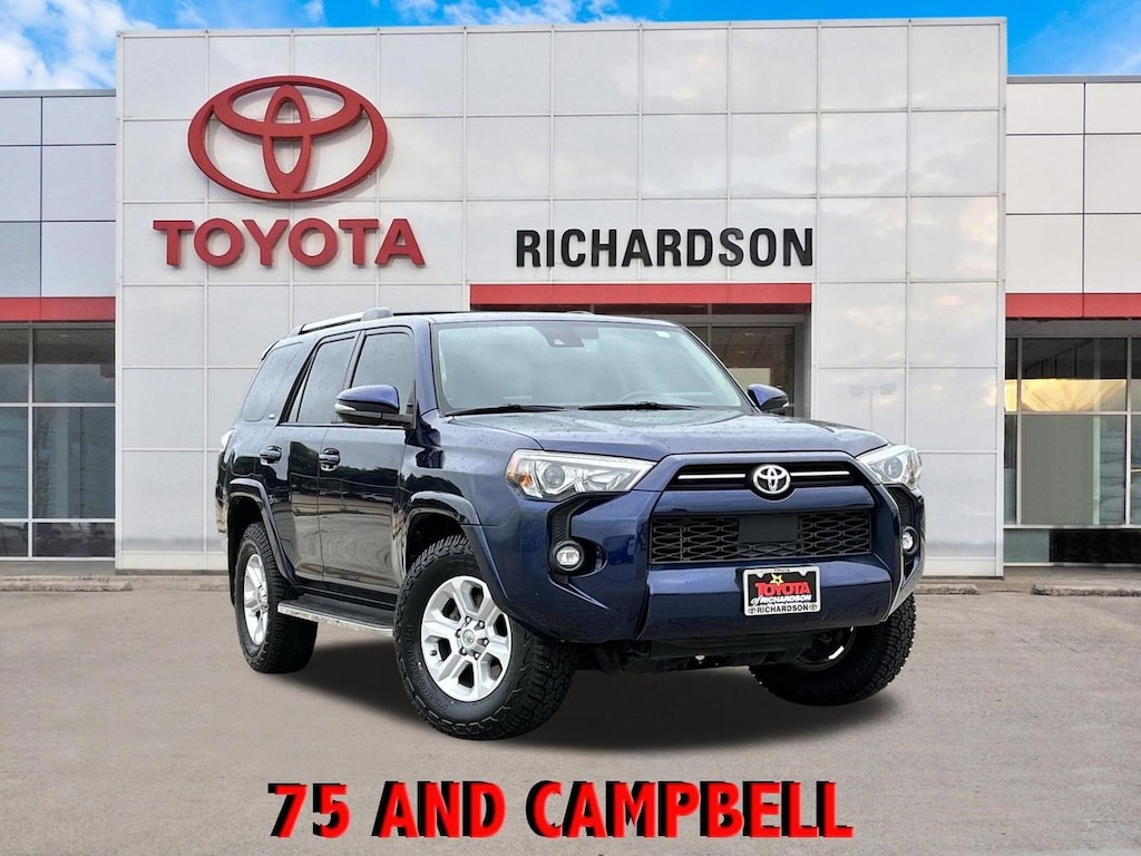 Used 2022 Toyota 4Runner SR5 Premium w/Navigation/Sunroof/Leather/17-Inch A SUV