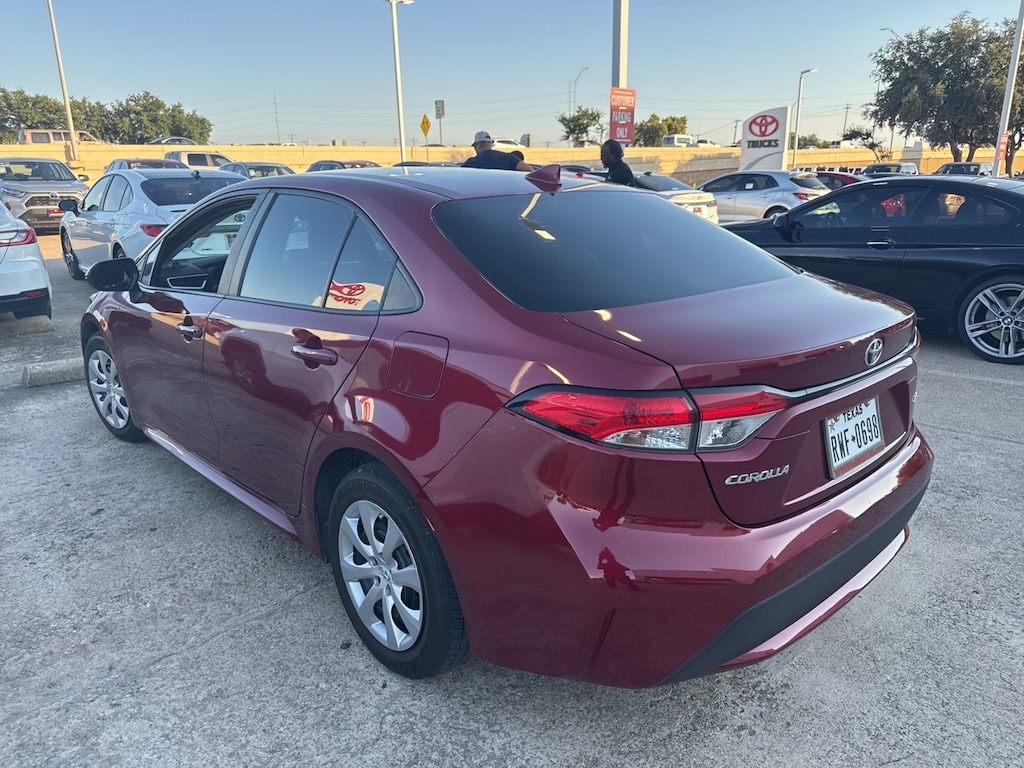 Used 2022 Toyota Corolla LE w/Exterior Parking Camera Rear Sedan