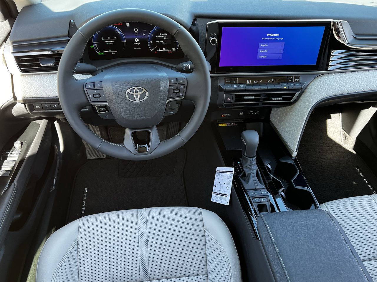 2026 Toyota Camry XLE - Photo 10
