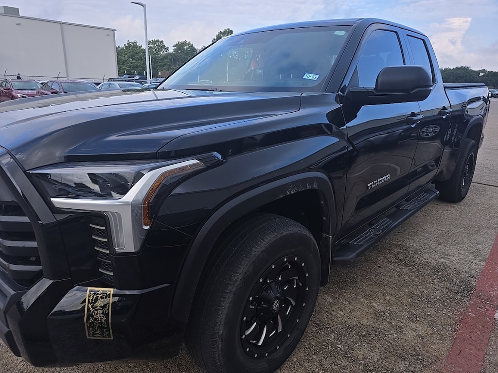 Used 2023 Toyota Tundra SR5 w/18-Inch Black Alloy Wheels Truck Double Cab