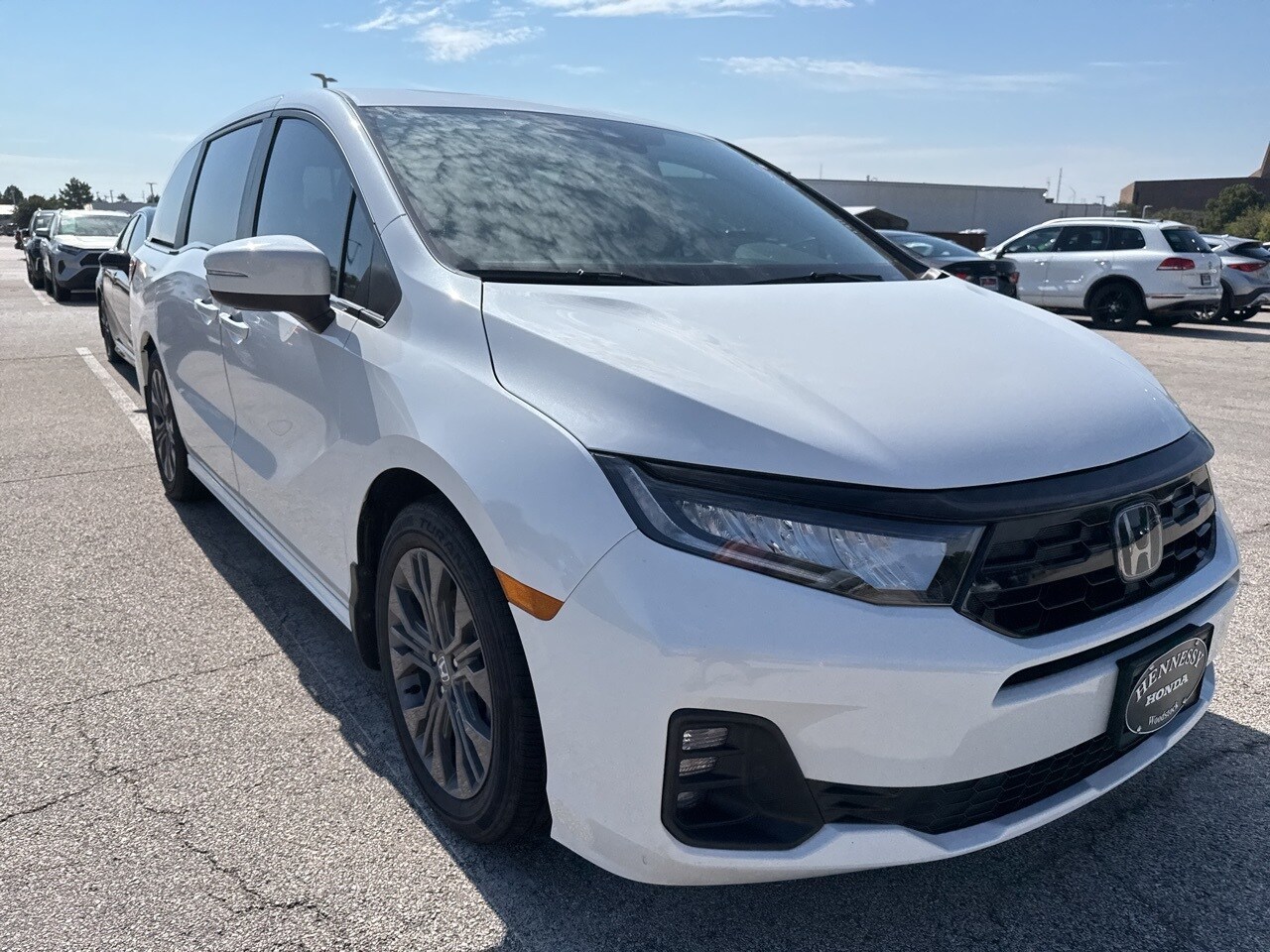 2025 Honda Odyssey Touring photo 2