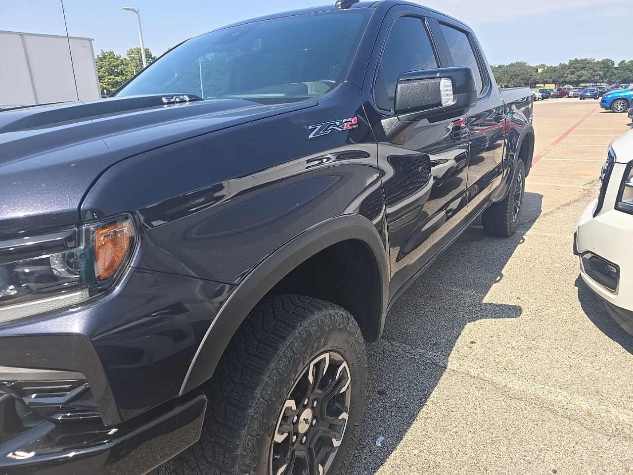 2022 Chevrolet Silverado 1500 ZR2 photo 2