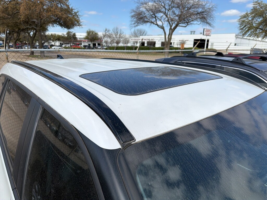 Used 2024 Toyota Highlander Hybrid XLE Nightshade Edition w/Sunroof/Leather SUV