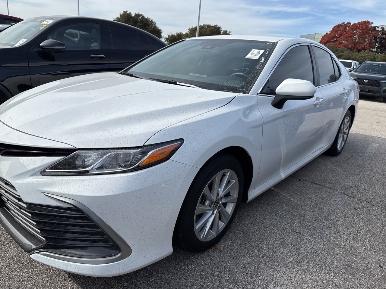 2023 Toyota Camry LE's photo