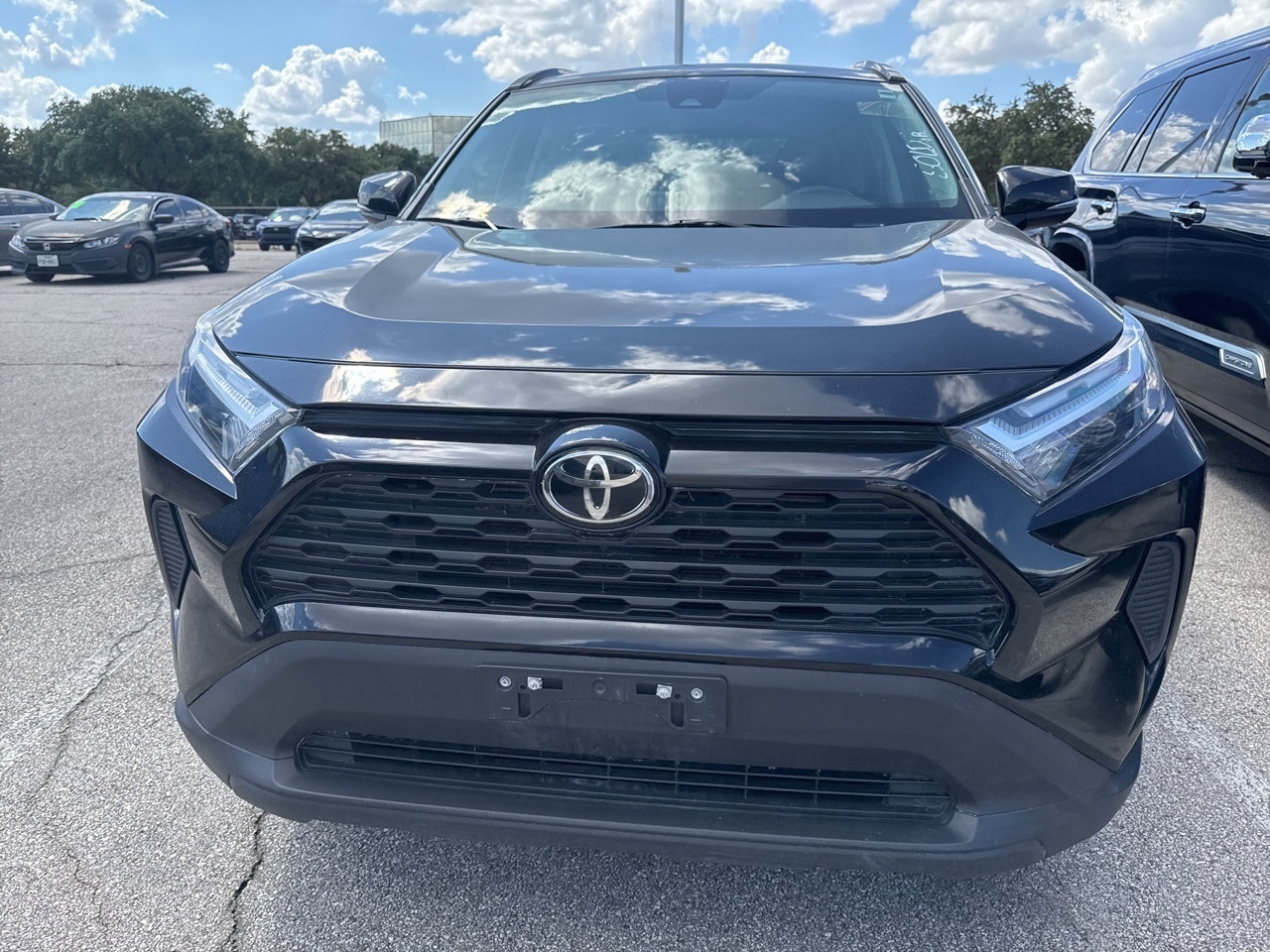 Used 2022 Toyota RAV4 XLE with VIN 2T3P1RFV1NW254693 for sale in Northfield, Minnesota