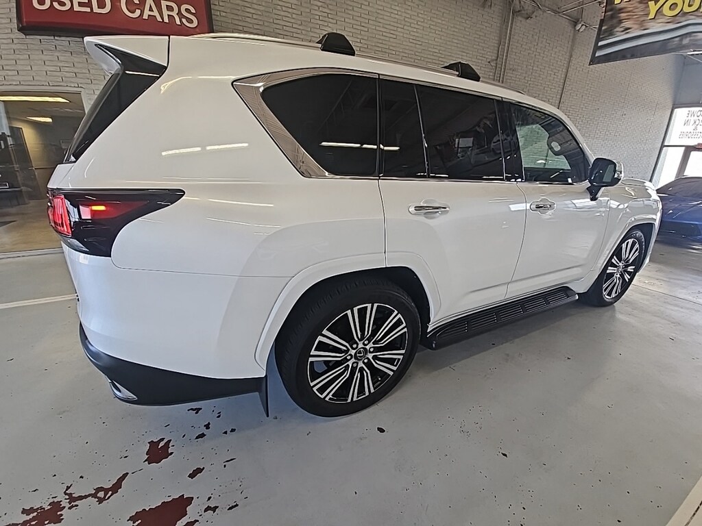 Used 2023 Lexus LX 600 600 Luxury w/11.4-in Rear-Seat Entertainment/Nav SUV