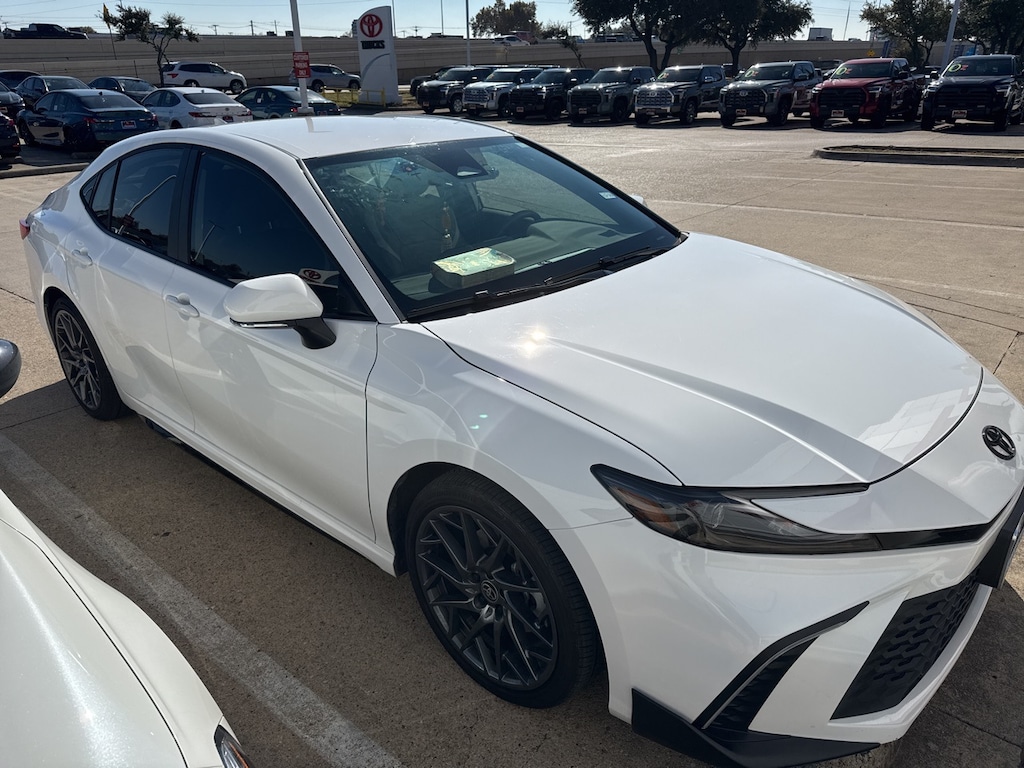 Used 2025 Toyota Camry SE Sedan