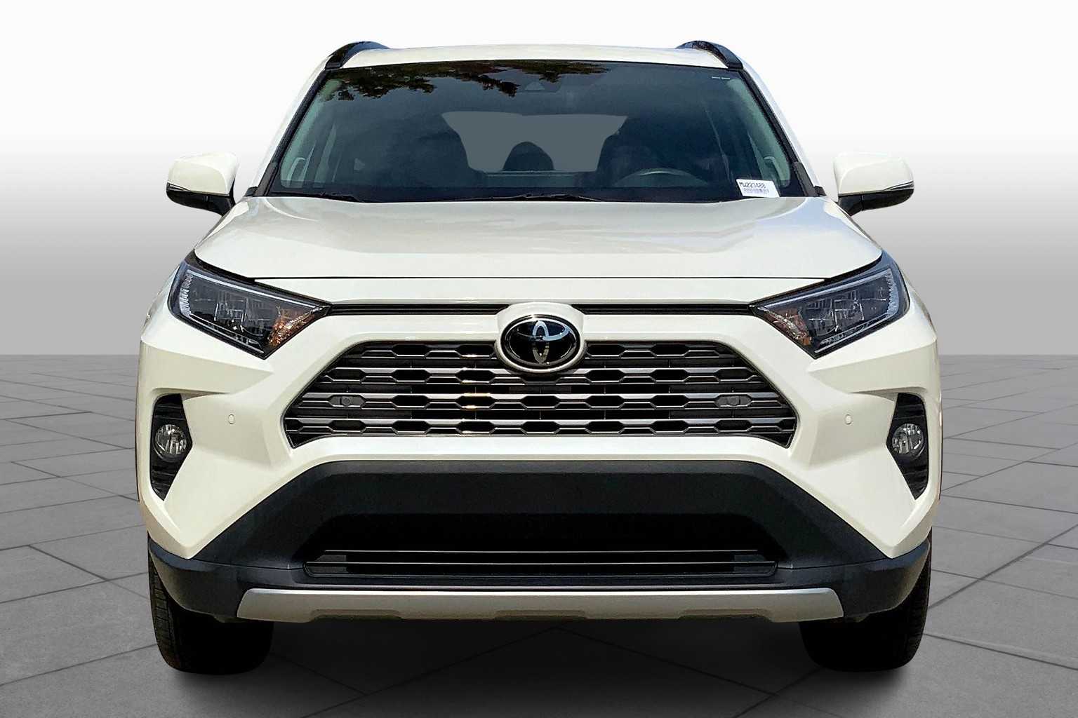 2021 Toyota RAV4 Limited photo 2