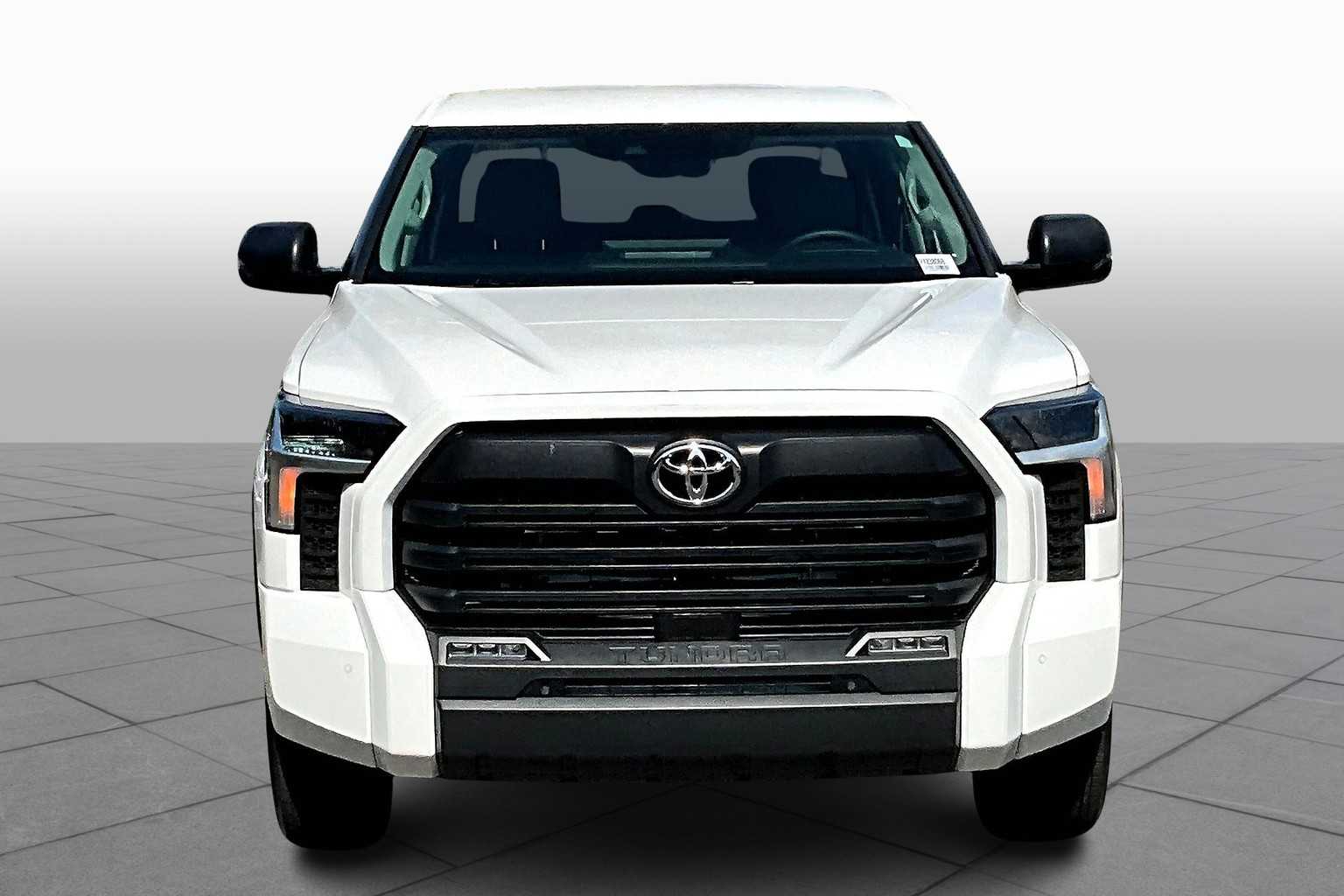 2024 Toyota Tundra SR5 CrewMax photo 2