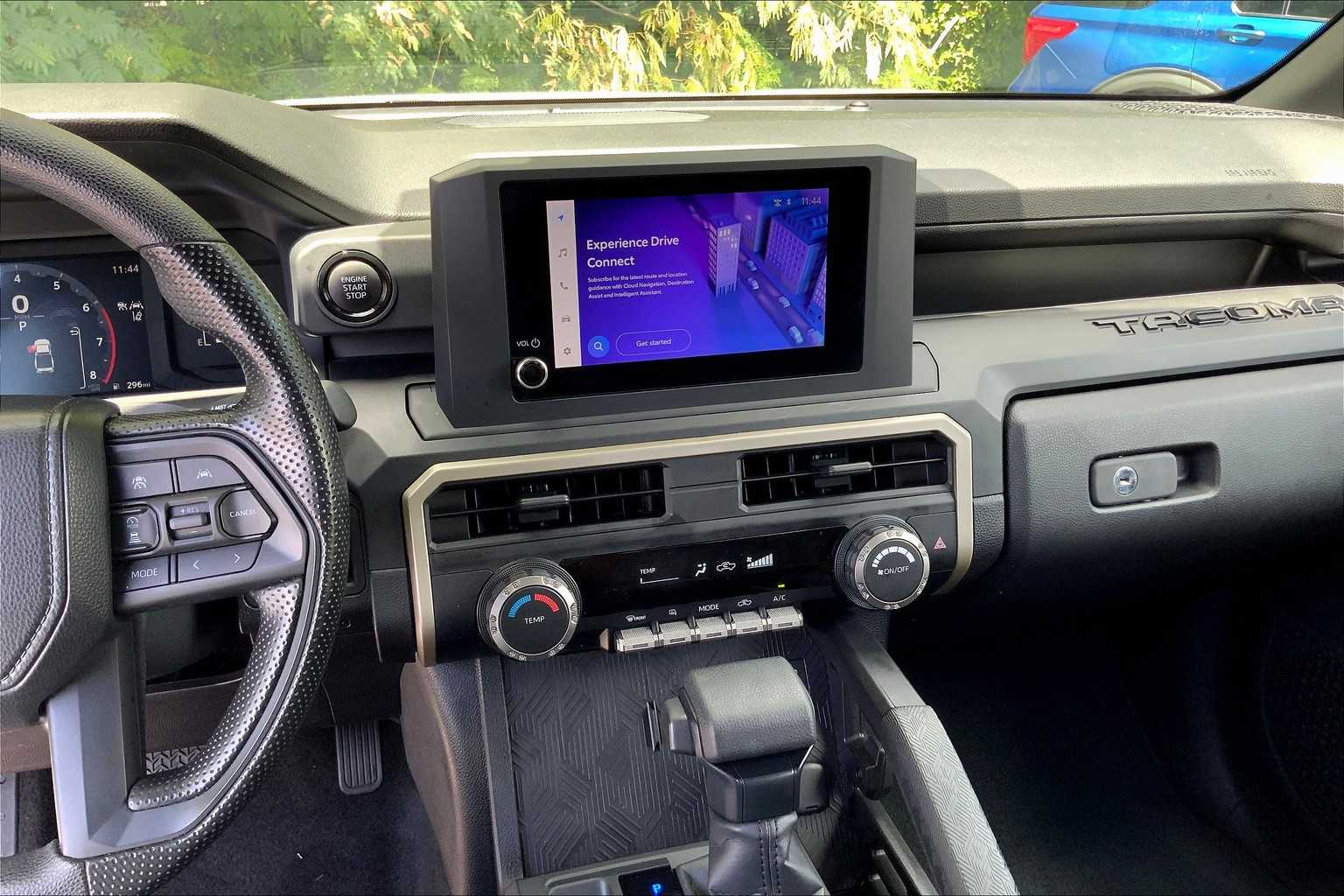 2024 Toyota Tacoma SR 4x4 XtraCab photo 4