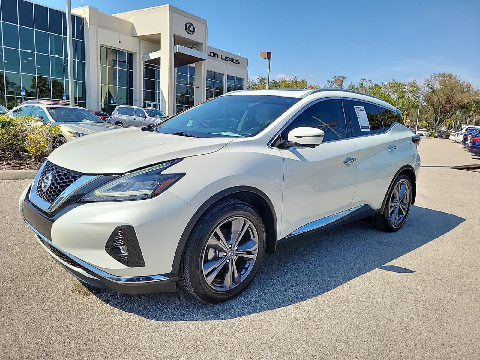 2020 Nissan Murano Platinum photo 2