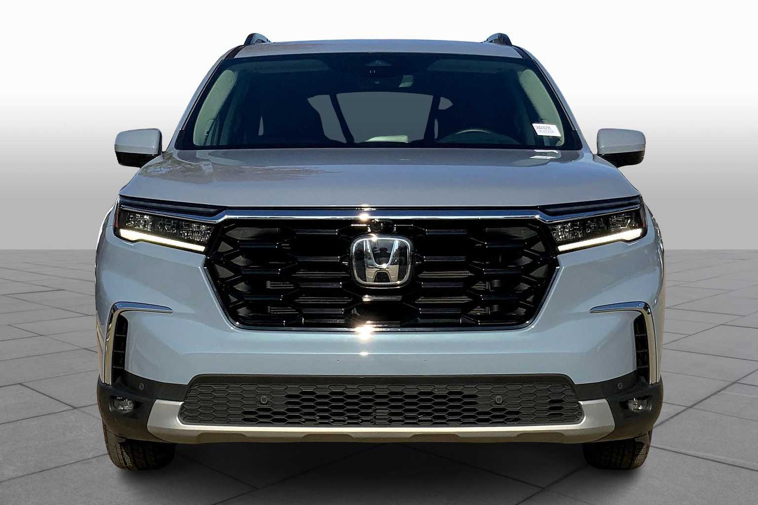2025 Honda Pilot Elite photo 2
