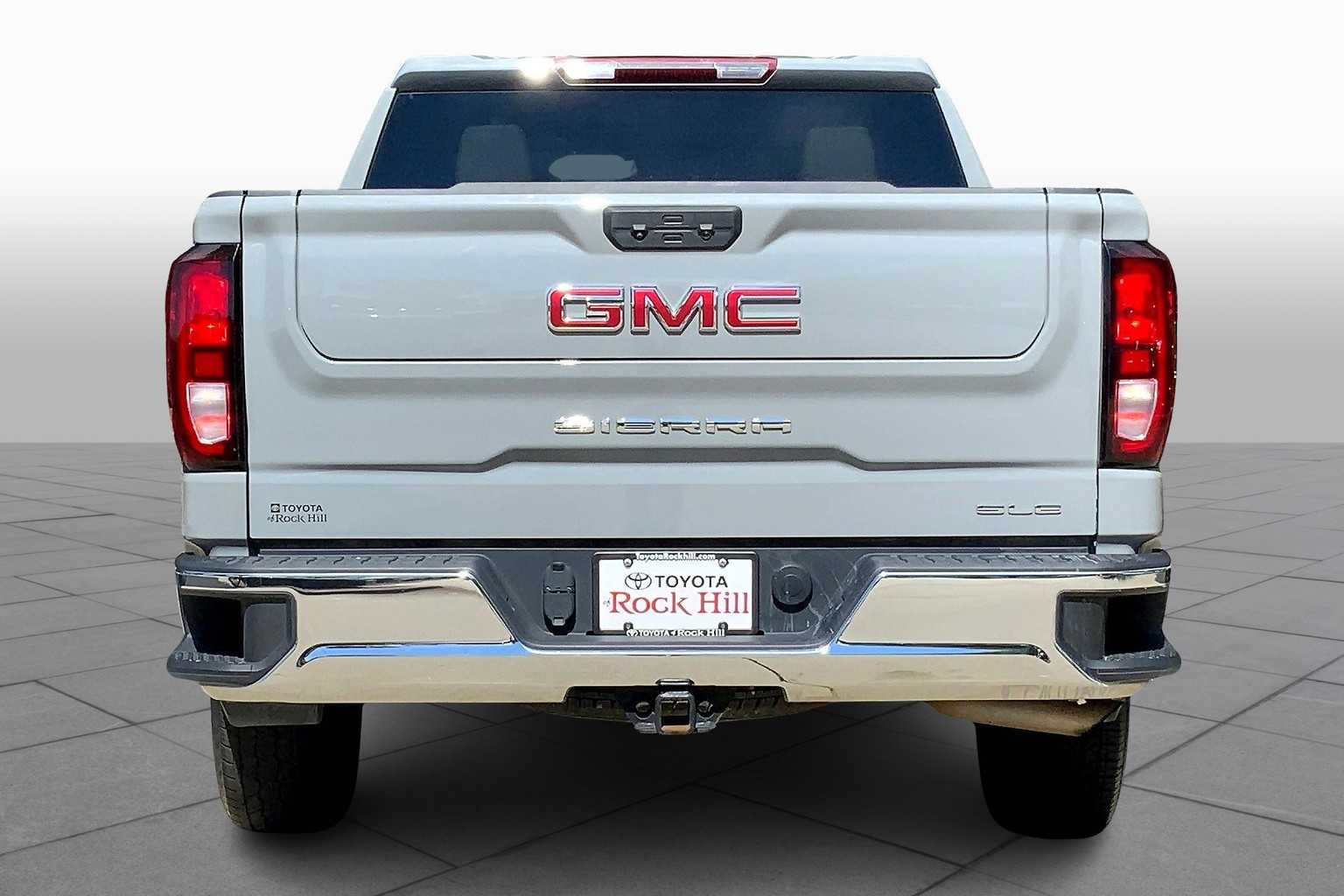 2024 Gmc Sierra 1500 SLE photo 3