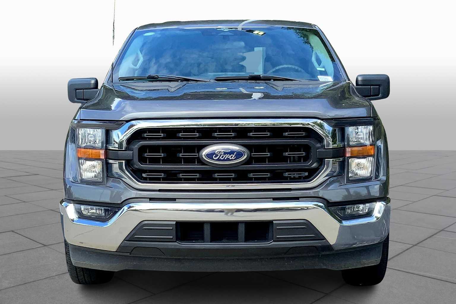 2023 Ford F-150 XLT photo 2