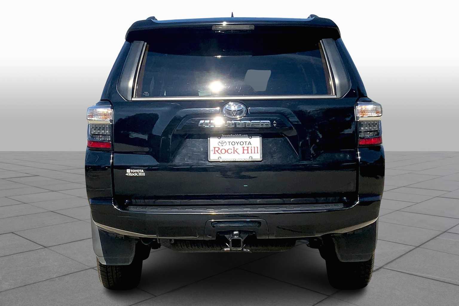 2023 Toyota 4Runner SR5 Premium photo 3