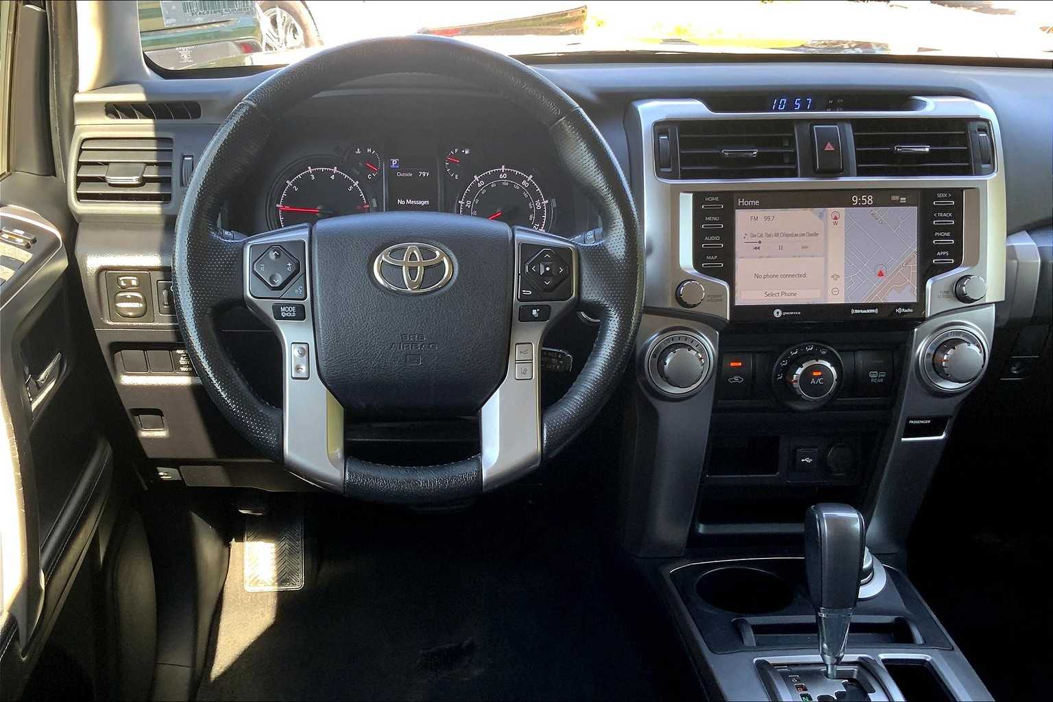 2023 Toyota 4Runner SR5 Premium photo 4