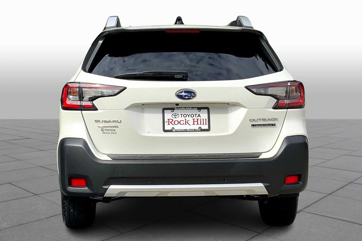 2023 Subaru Outback Touring XT photo 3