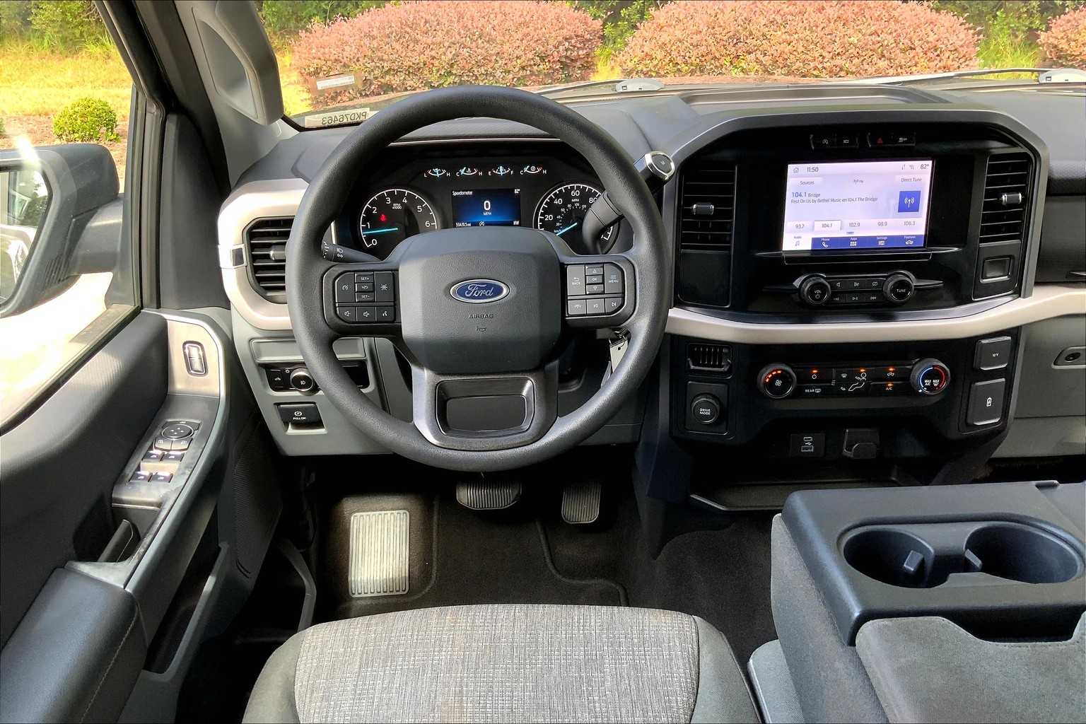 2023 Ford F-150 XLT photo 4