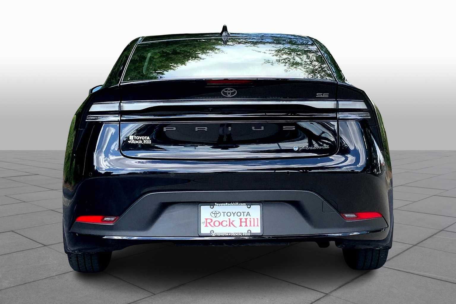 2024 Toyota Prius Prime XSE Premium photo 3