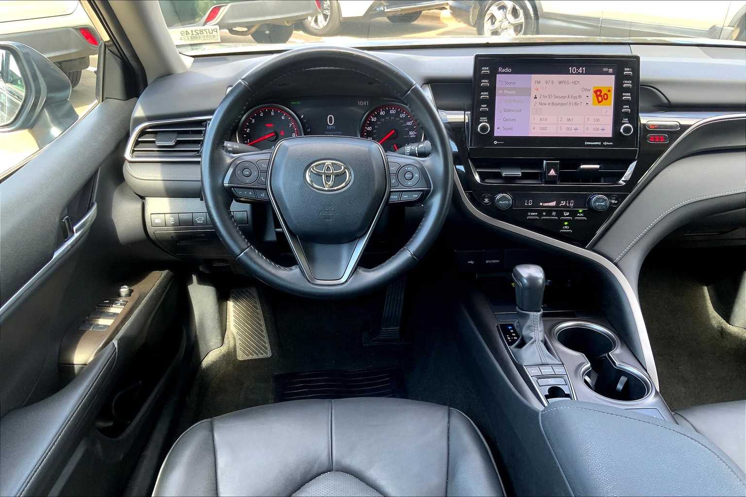 2023 Toyota Camry XSE photo 4