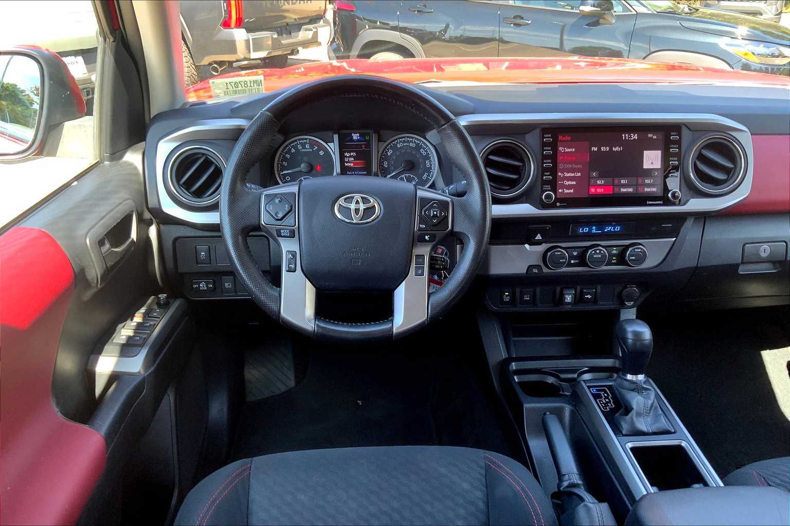2022 Toyota Tacoma SR5 Double Cab V6 photo 4