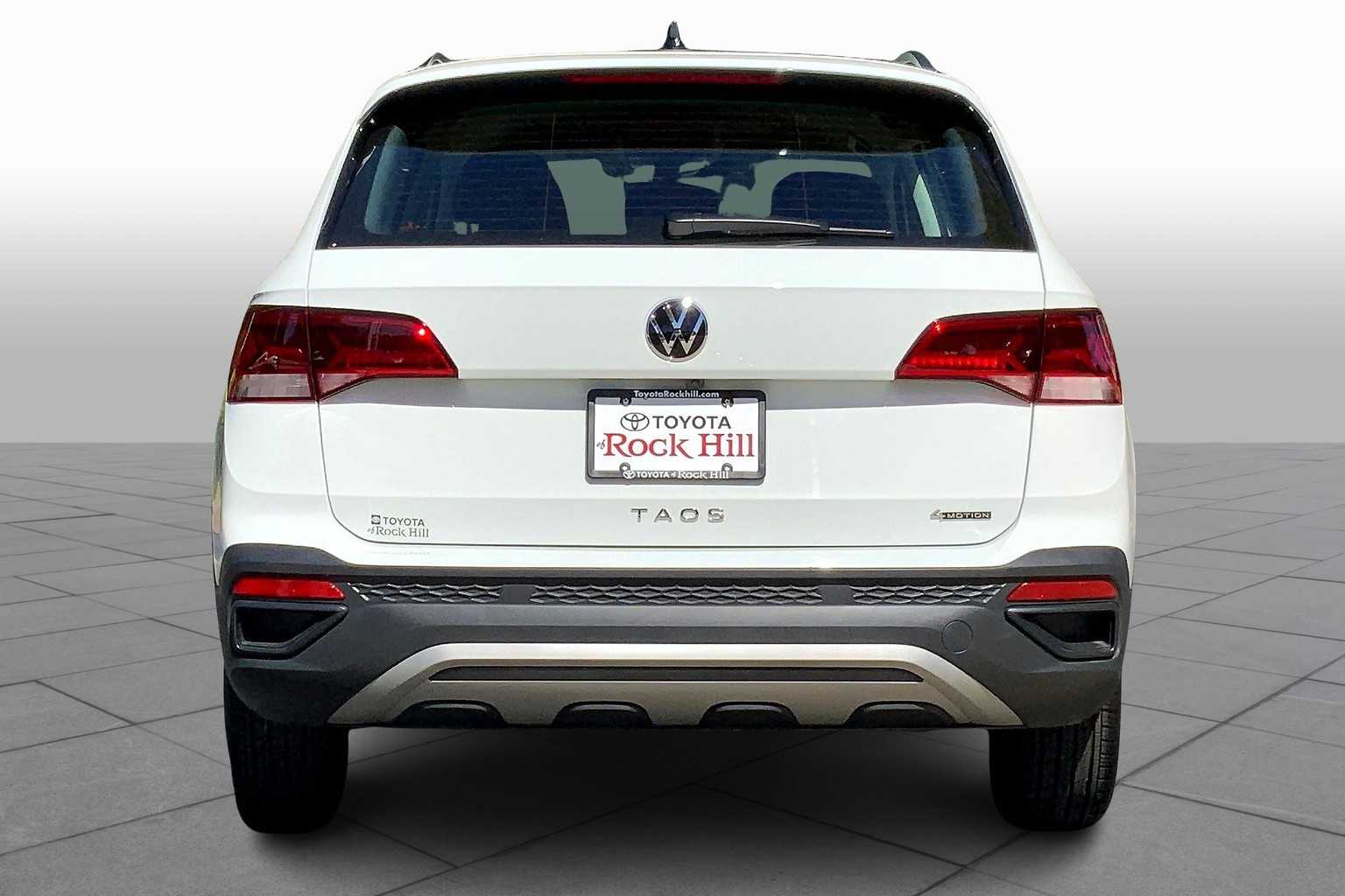 2024 Volkswagen Taos S photo 3