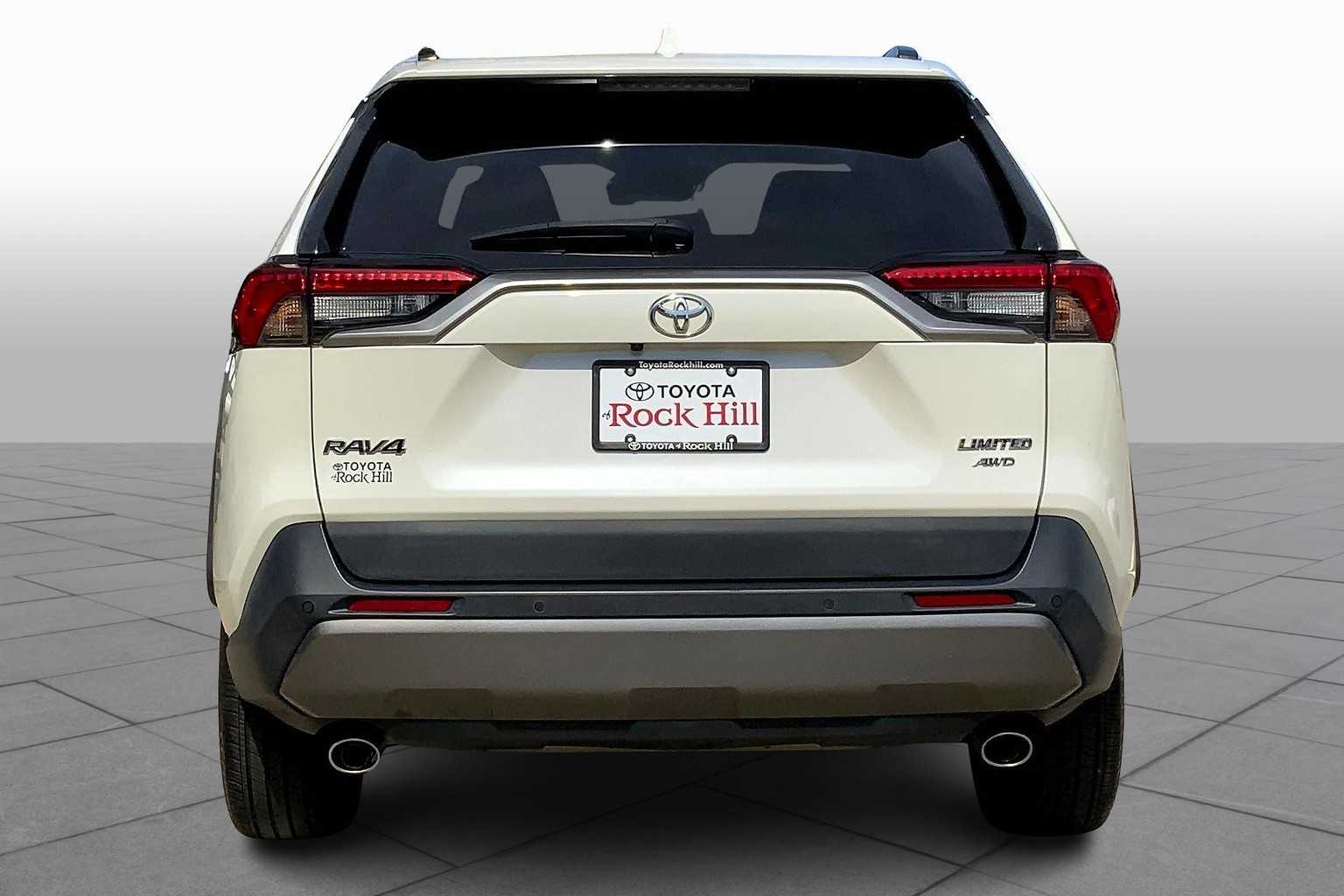 2021 Toyota RAV4 Limited photo 3