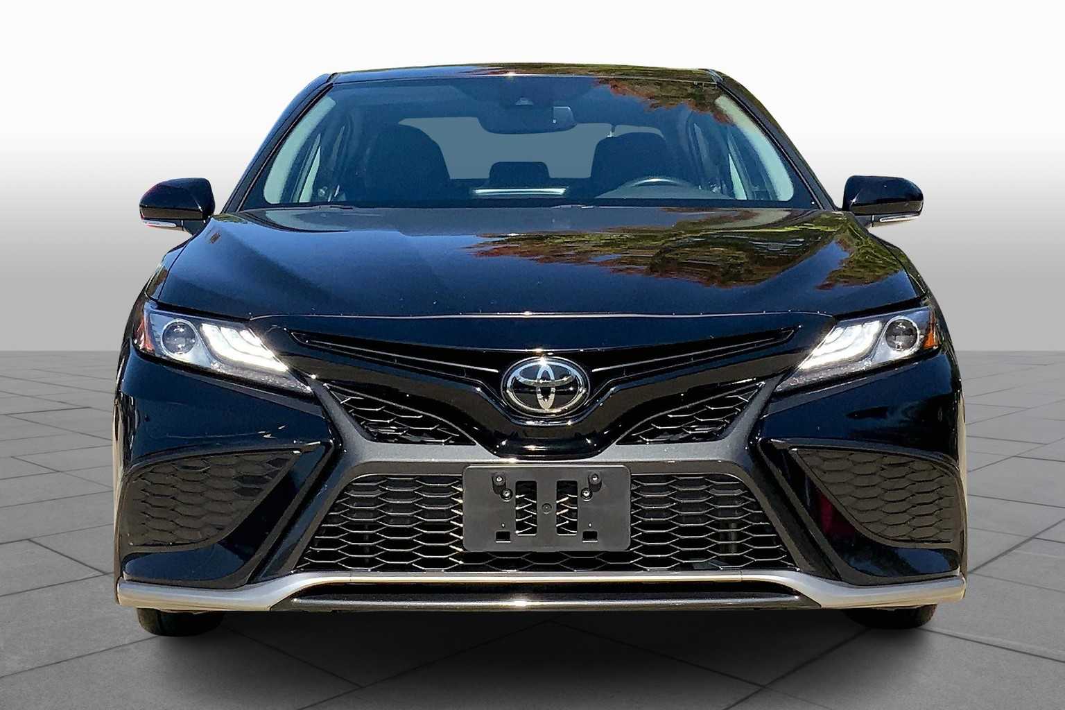 2023 Toyota Camry XSE photo 2